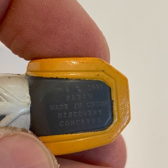 Vintage 1997 Saban Masked Rider Kamen Action Figure Toy Discovery Concepts - Picture 6 of 9